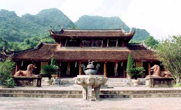 Chùa Thiên Trù du lịch Chùa Hương