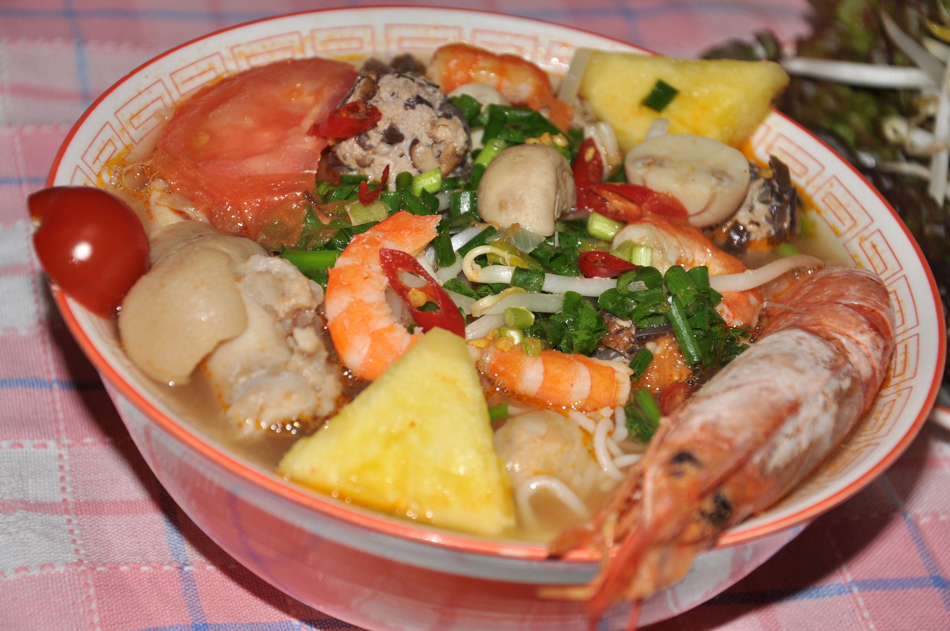 Bún tôm Cát Bà