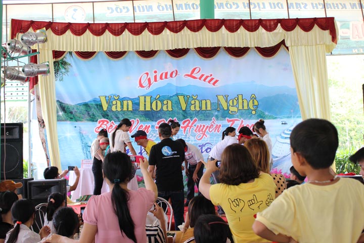 Hồ Núi Cốc - games show