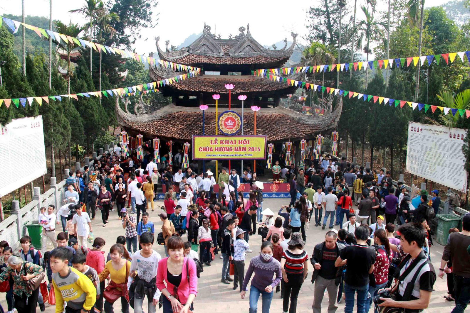 Lễ hội Chùa Hương