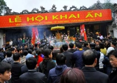 khai ấn đền trần