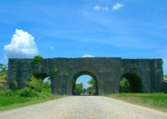 thành nhà hồ