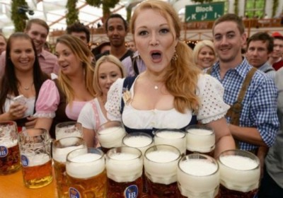 Hòa mình vào Lễ hội bia Đức Oktoberfest 2016