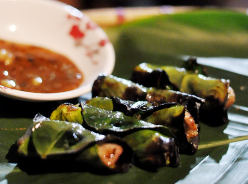 Chả cuốn lá bưởi – đặc sản Hòa Bình không phải ai cũng biết