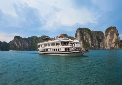 Top 5 DU THUYỀN VỊNH HẠ LONG cao cấp và sang trọng