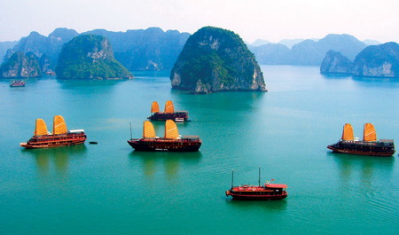 Đi du lịch bụi Hạ Long