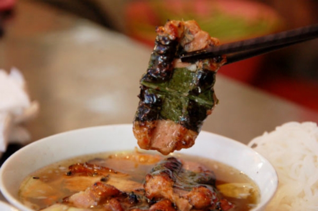 Bún chả que tre – món ngon Hà Nội Bún chả que tre – món ngon Hà Nội