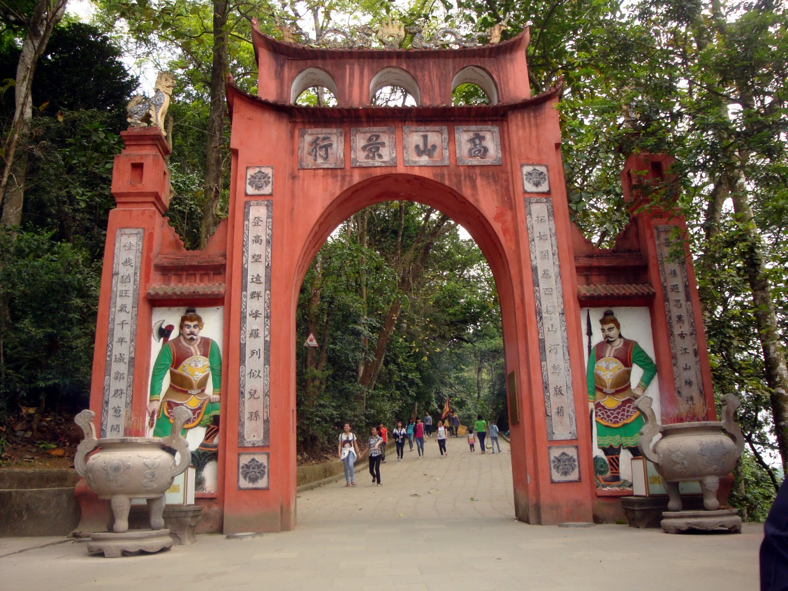 Đền Hùng một trong những ngôi đền cổ nhất Việt Nam