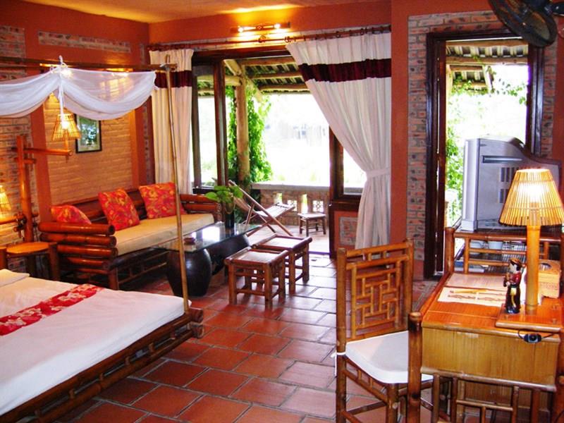 Nhà hàng quán ăn tại Vạn Chài